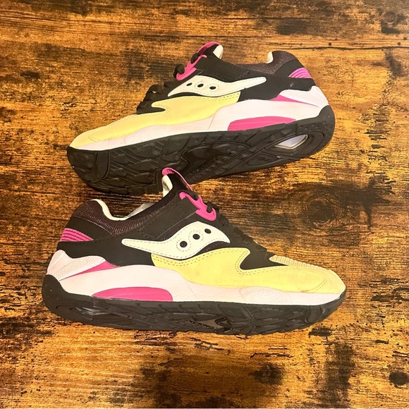 Saucony Grid 9000 Trainers - Picture 8 of 15